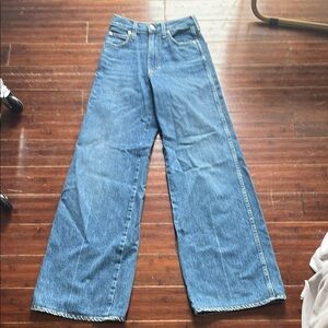AMO jeans! EXCELLENT CONDITION! Size 23. Never worn